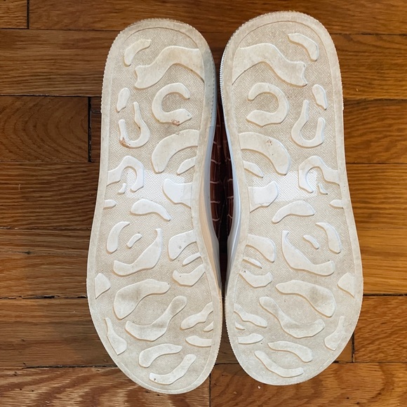 Cassay Rose Gold Crocodile-Embossed Platform Slip-On Sneakers - Picture 4 of 4